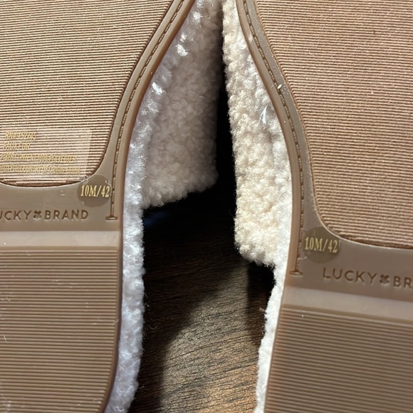 Lucky Brand
Women's Gadini Slip-On Sandals - Picture 6 of 7